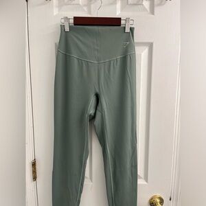 Gym shark green leggings